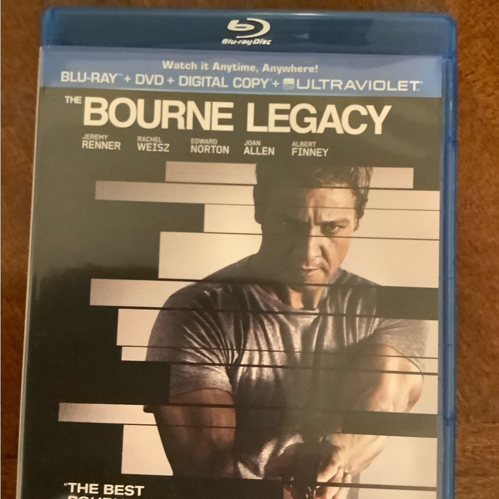 🦋 DVD: BOURNE LEGACY